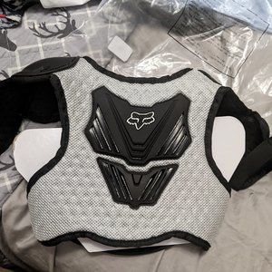 NWT - FOX - Kids Chest Protector